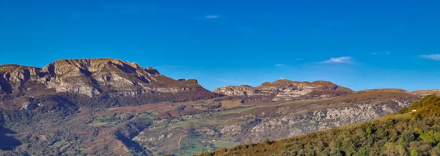 Panoramic view of Soba mountain ridge